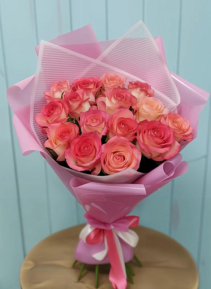 Букет 15 Розовых роз Равель в Песчаном