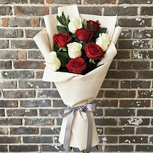 Букет цветов из:  Розы в Песчаном