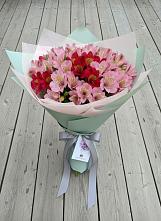 Букет цветов из:  Альстромерии в Песчаном