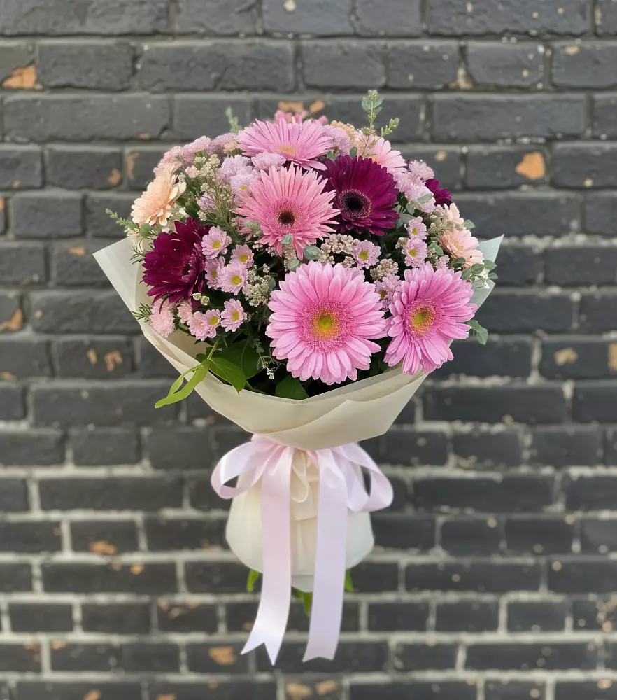 Букет цветов из: Герберы и Хризантемы в Песчаном