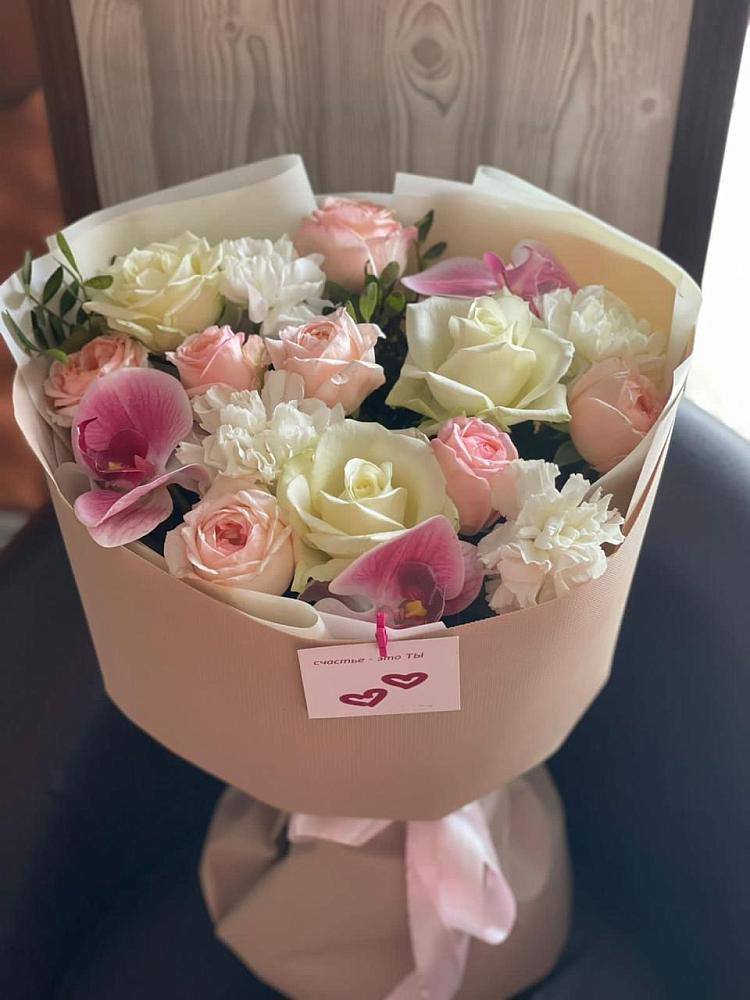 Букет цветов из: Орхидеи, Розы и Гвоздики в Песчаном