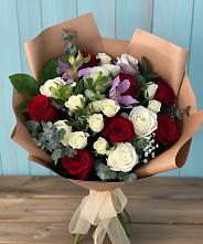 Букет цветов из:  Розы и Альстромерии в Песчаном