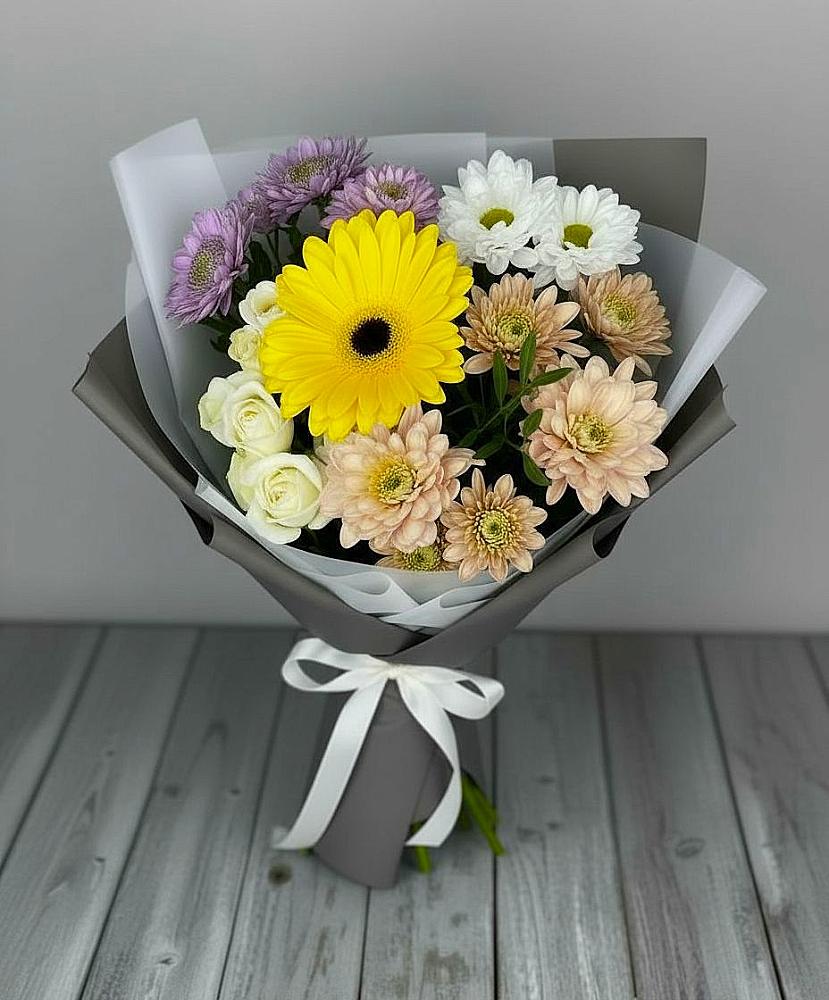 Букет цветов из: Розы, Герберы и Хризантемы в Песчаном