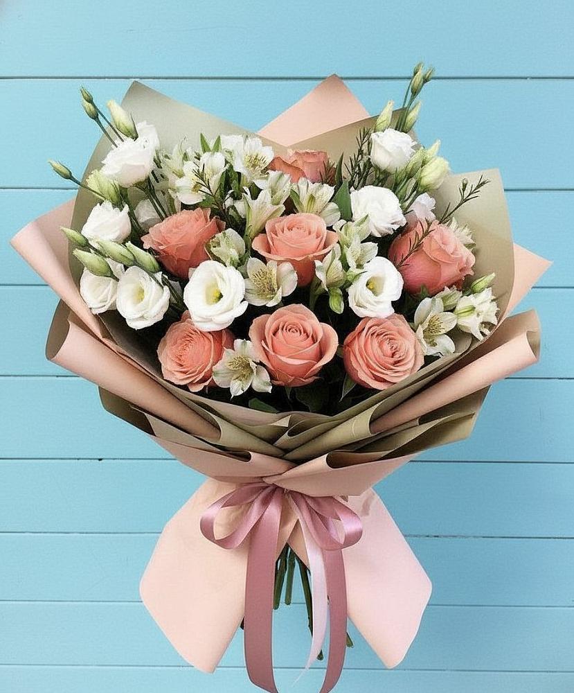 Букет цветов из: Розы, Альстромерии и Лизиантусы в Песчаном