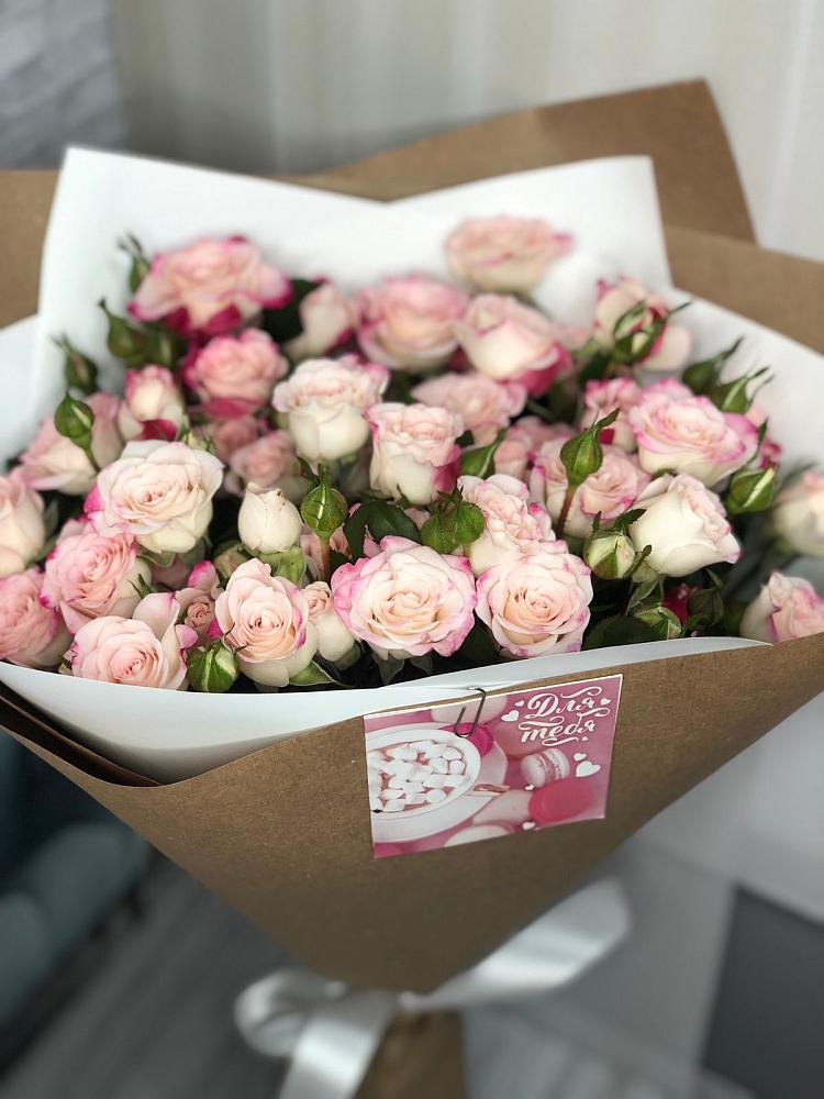 Букет цветов из: Розы в Песчаном