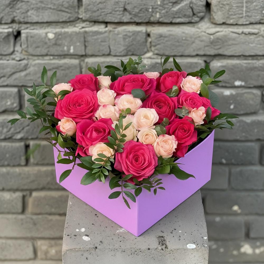 Цветочная композиция из Розы в коробке в Песчаном