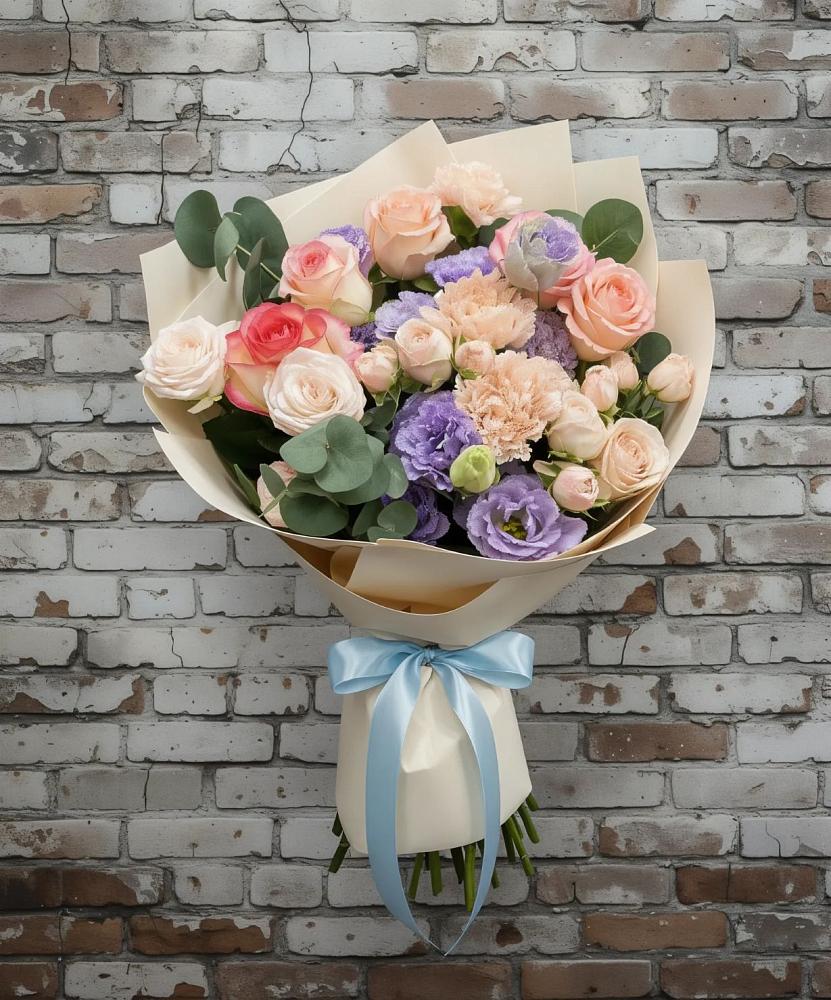 Букет цветов из: Розы, Лизиантусы и Гвоздики в Песчаном