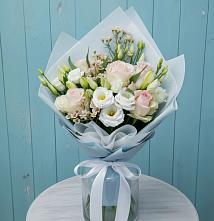 Букет цветов из:  Розы и Лизиантусы в Песчаном