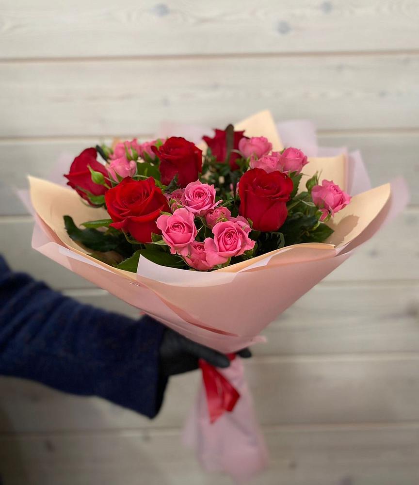 Букет цветов из: Розы в Песчаном