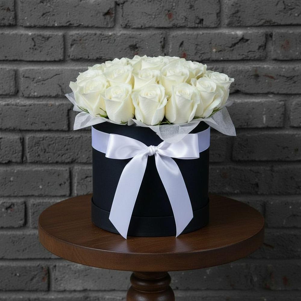 Цветочная композиция из Розы в шляпной коробке в Песчаном