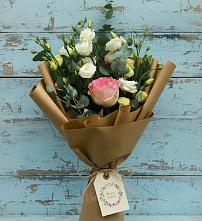 Букет цветов из:  Розы и Лизиантусы в Песчаном